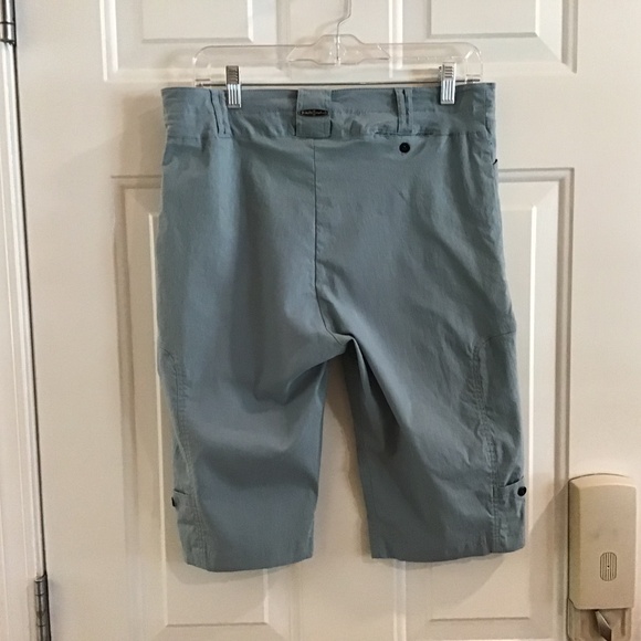 Coordinating golf outfit. Capris and shirt - Picture 3 of 5